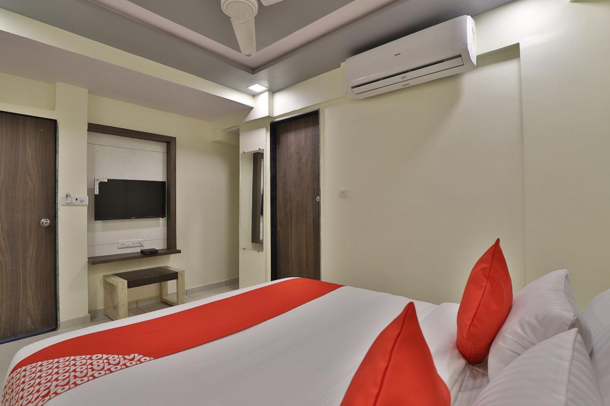 Hotel O Sunway Ахмедабад Экстерьер фото